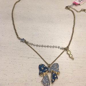 Betsey Johnson choker necklace